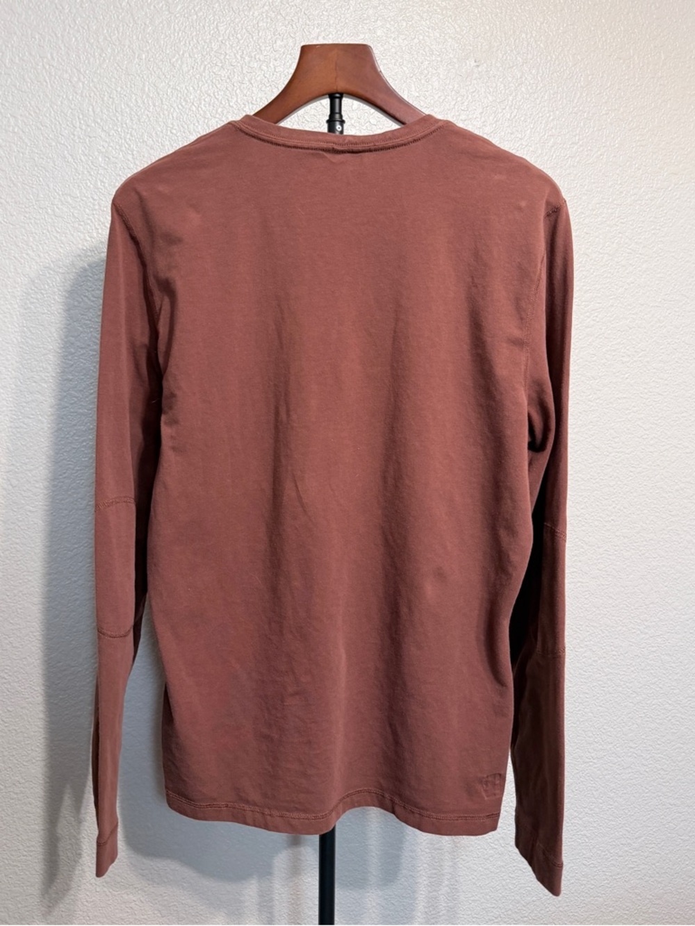 Vuori Men’s Long Sleeve Ever Henley Pima Cotton Casual Shirt - Large (Approx.) - Picture 2 of 9